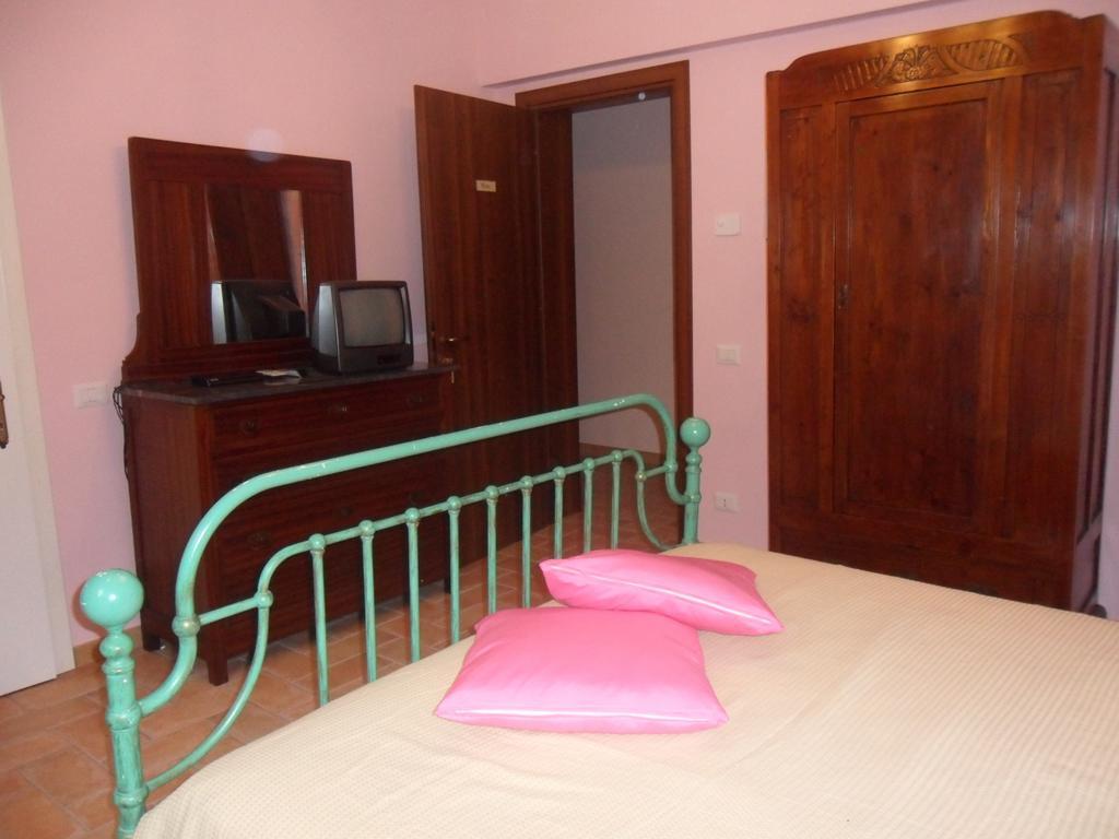 Agriturismo Poponi Villa Todi Bilik gambar