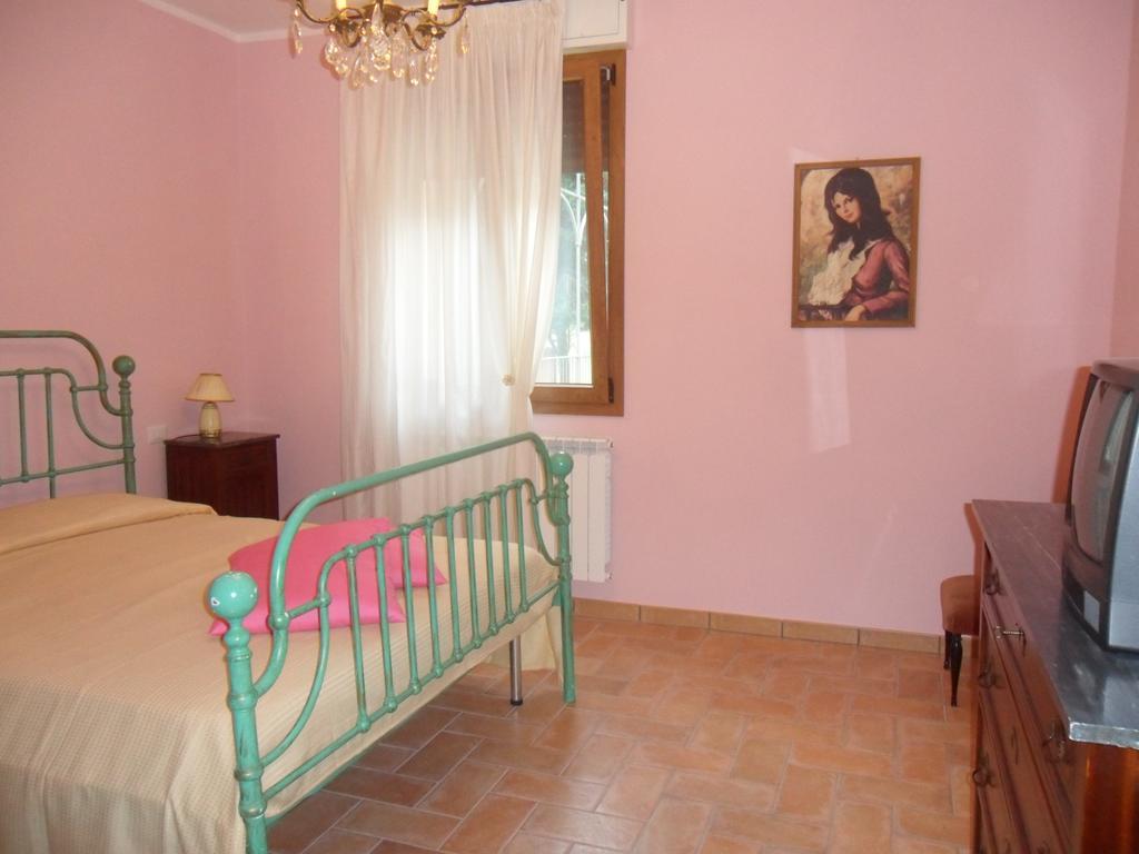 Agriturismo Poponi Villa Todi Bilik gambar