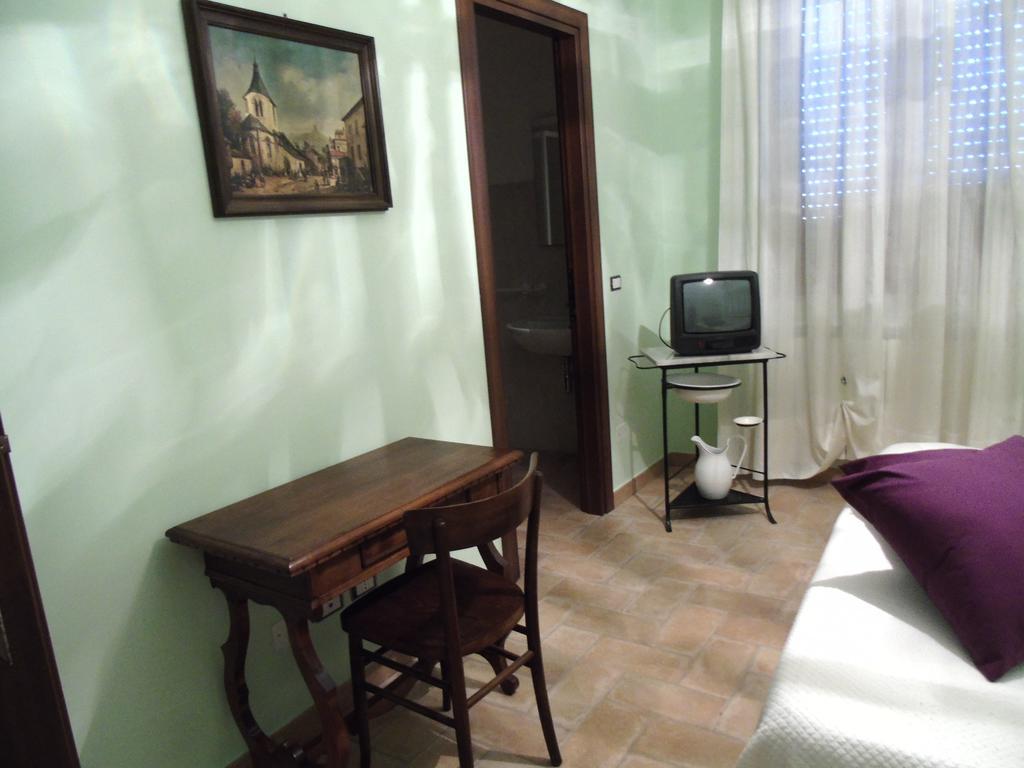 Agriturismo Poponi Villa Todi Bilik gambar